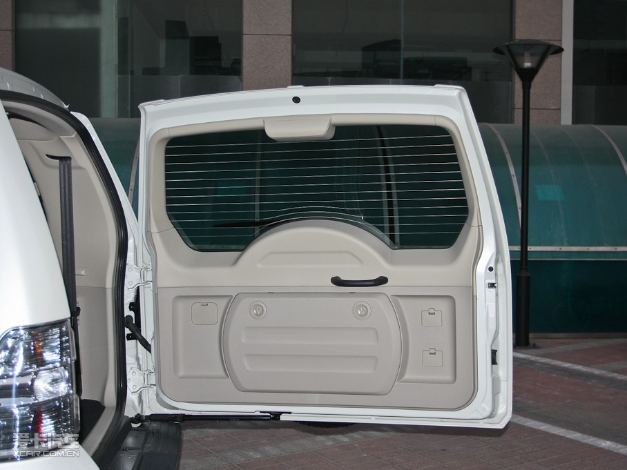 2011_(M) 3.0L ԄӾӢԽ