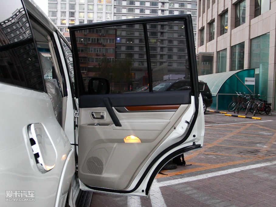 2011_(M(jn)) 3.0L Ԅ(dng)ӢԽ