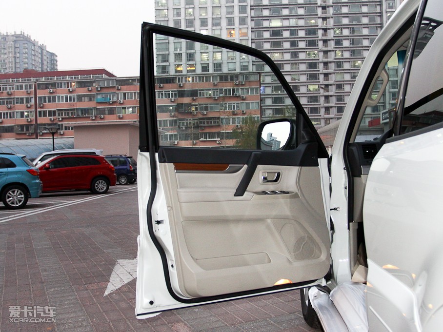 2011_(M) 3.0L ԄӾӢԽ