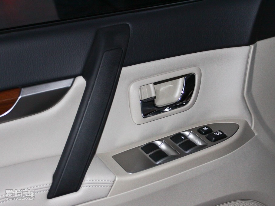 2011_(M) 3.0L ԄӾӢԽ