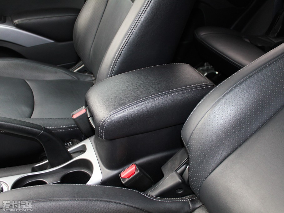 2011W{(ln)£M(jn)ڣ 2.4L CVTrа