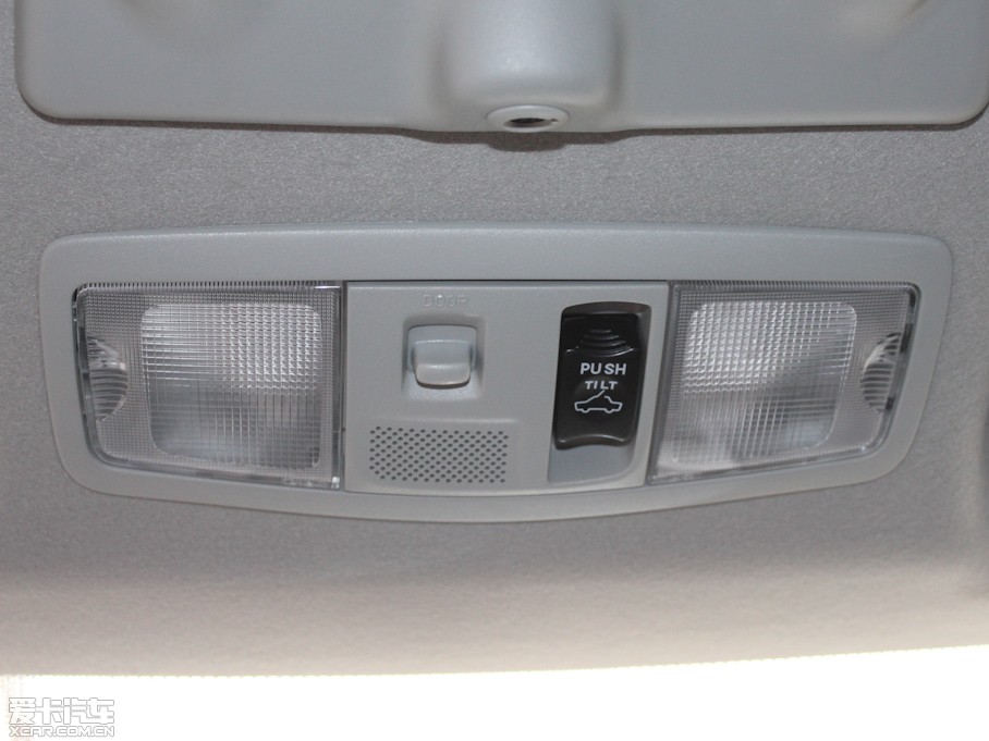 2011W{(ln)£M(jn)ڣ 2.4L CVTr(sh)а