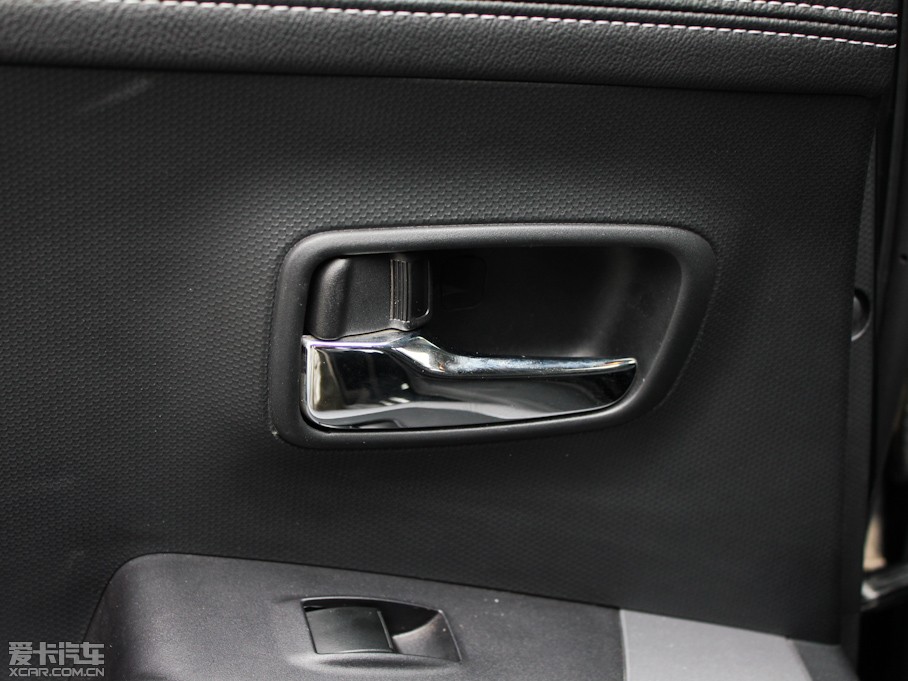 2011W{(ln)£M(jn)ڣ 2.4L CVTr(sh)а