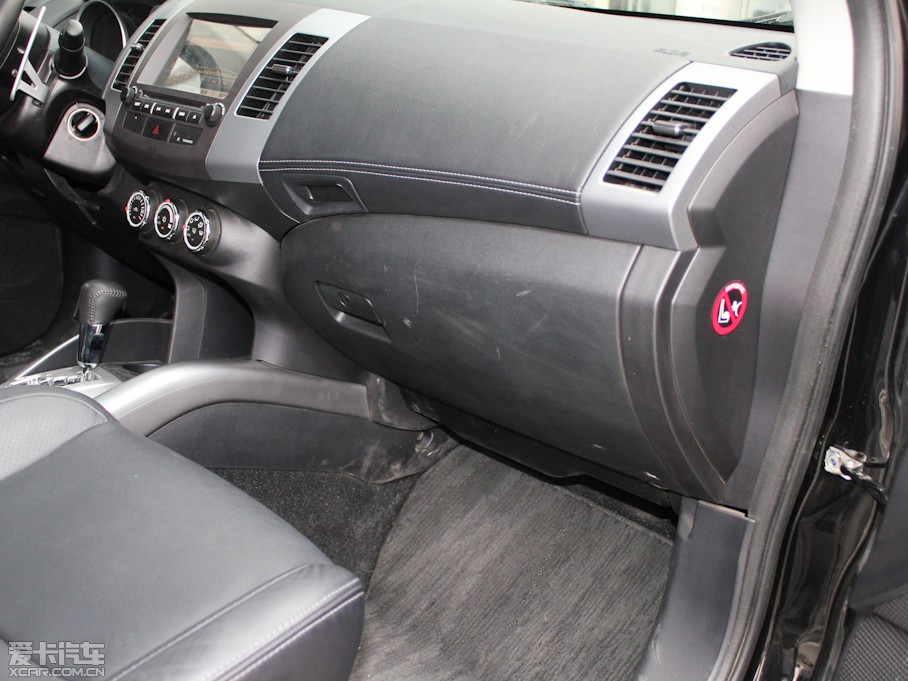 2011W{(ln)£M(jn)ڣ 2.4L CVTr(sh)а