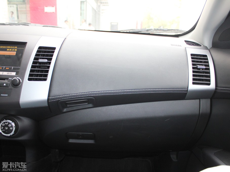 2011W{(ln)£M(jn)ڣ 2.4L CVTr(sh)а