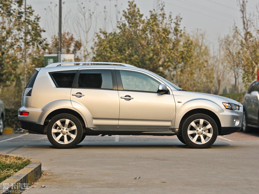 2011W{£Mڣ 2.0L CVTа