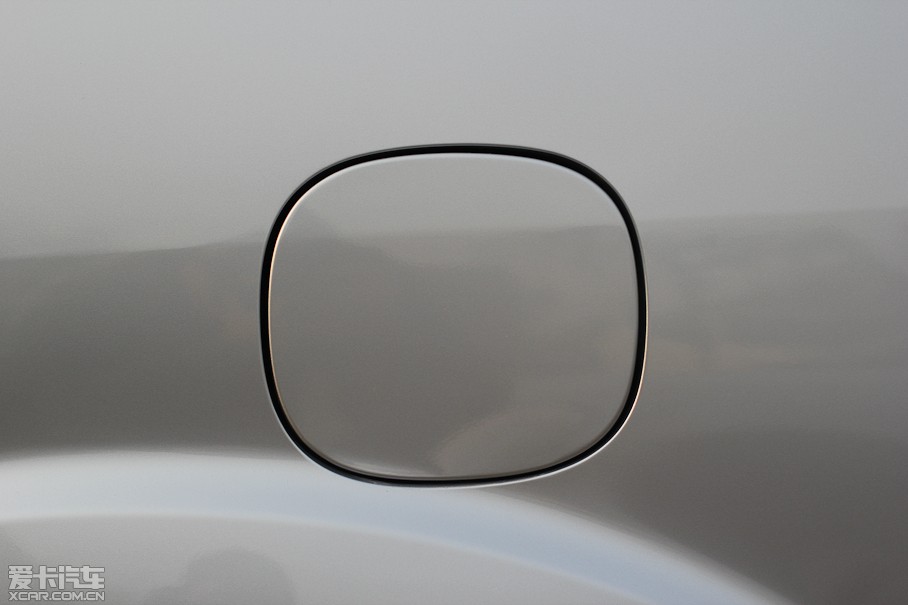 2011W{£Mڣ 2.0L CVTа