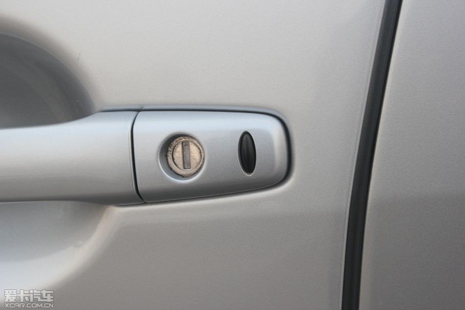 2011W{(ln)£M(jn)ڣ 2.0L CVTа