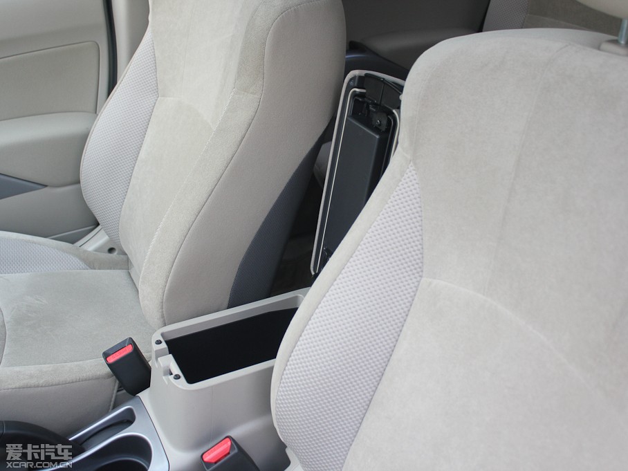 2011W{£Mڣ 2.0L CVTа