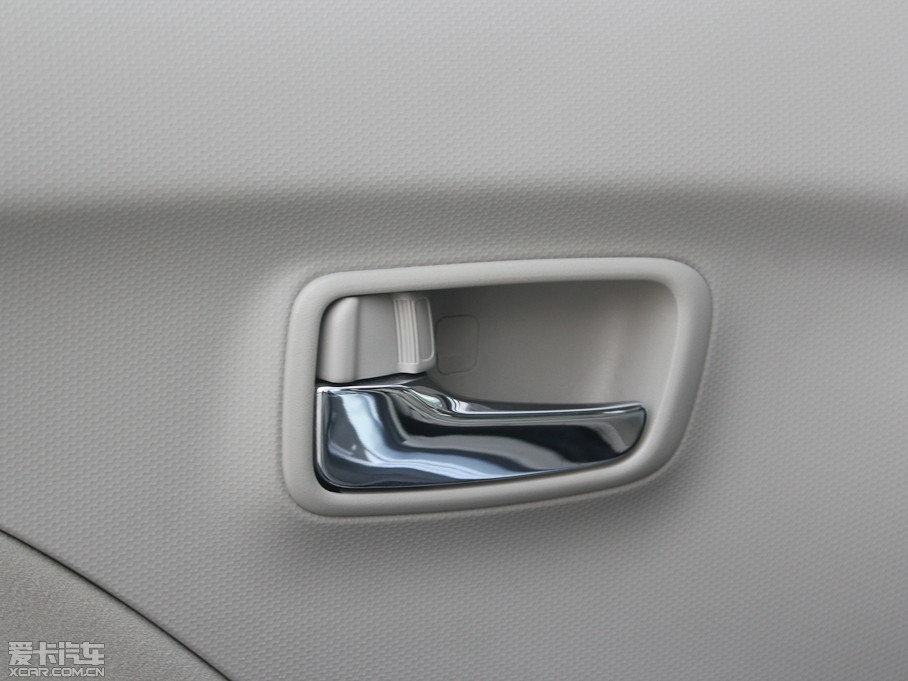 2011W{(ln)£M(jn)ڣ 2.0L CVTа