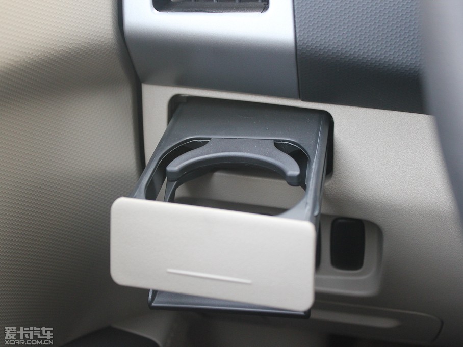 2011W{(ln)£M(jn)ڣ 2.0L CVTа