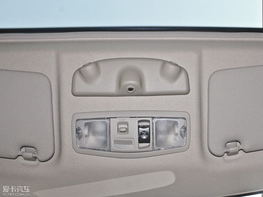 2011W{£Mڣ 2.0L CVTа