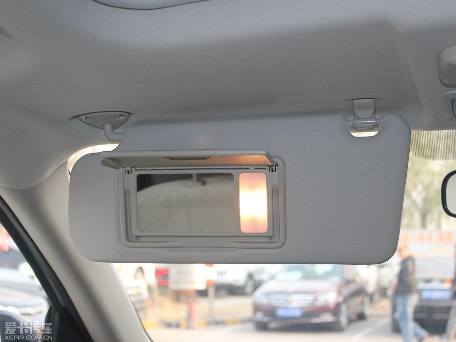 2011W{£Mڣ 2.0L CVTа