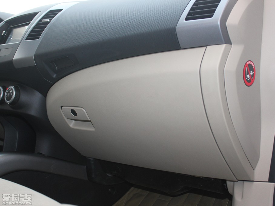 2011W{(ln)£M(jn)ڣ 2.0L CVTа