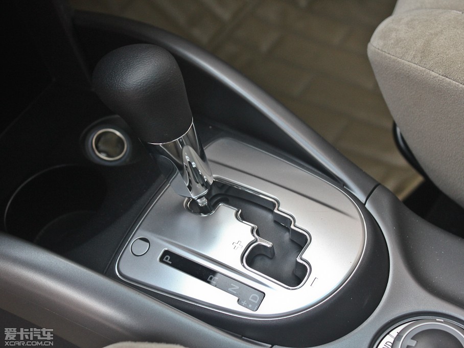 2011W{£Mڣ 2.0L CVTа