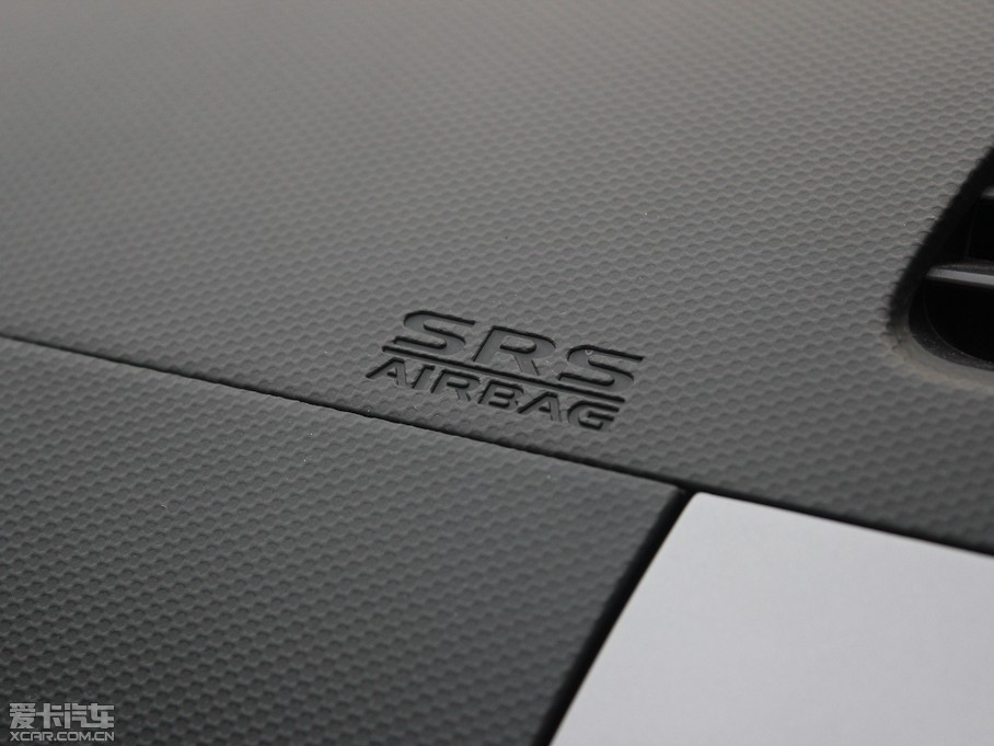 2011W{£Mڣ 2.0L CVTа