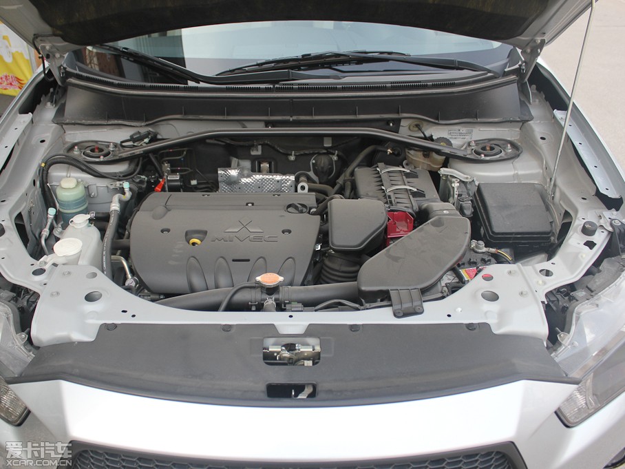 2011W{(ln)£M(jn)ڣ 2.0L CVTа