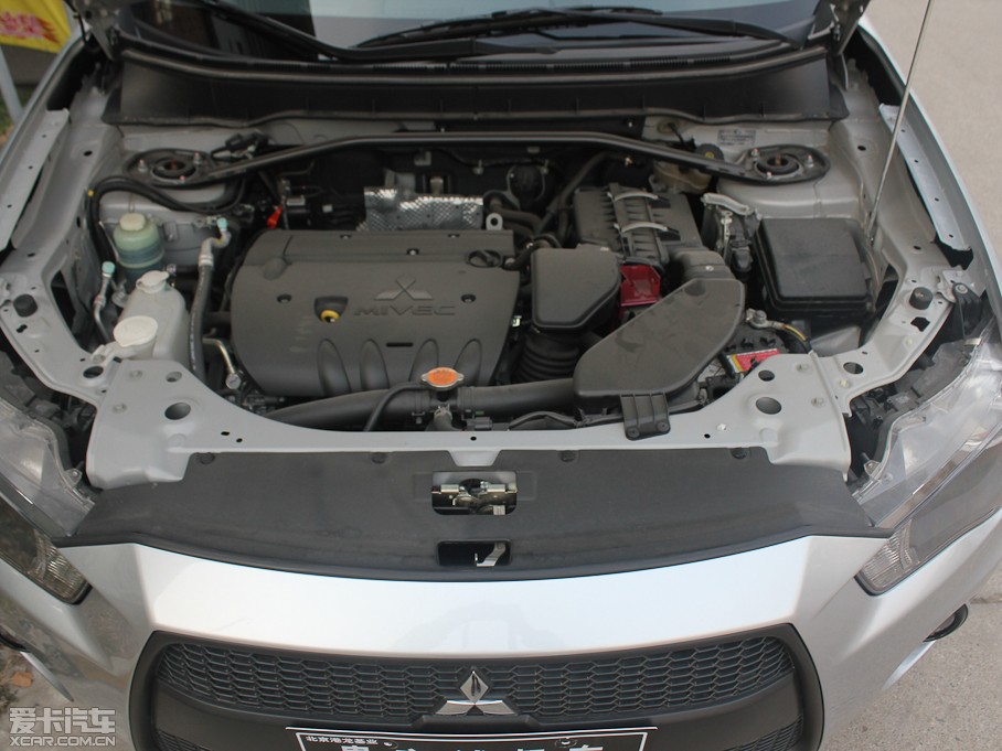 2011W{(ln)£M(jn)ڣ 2.0L CVTа