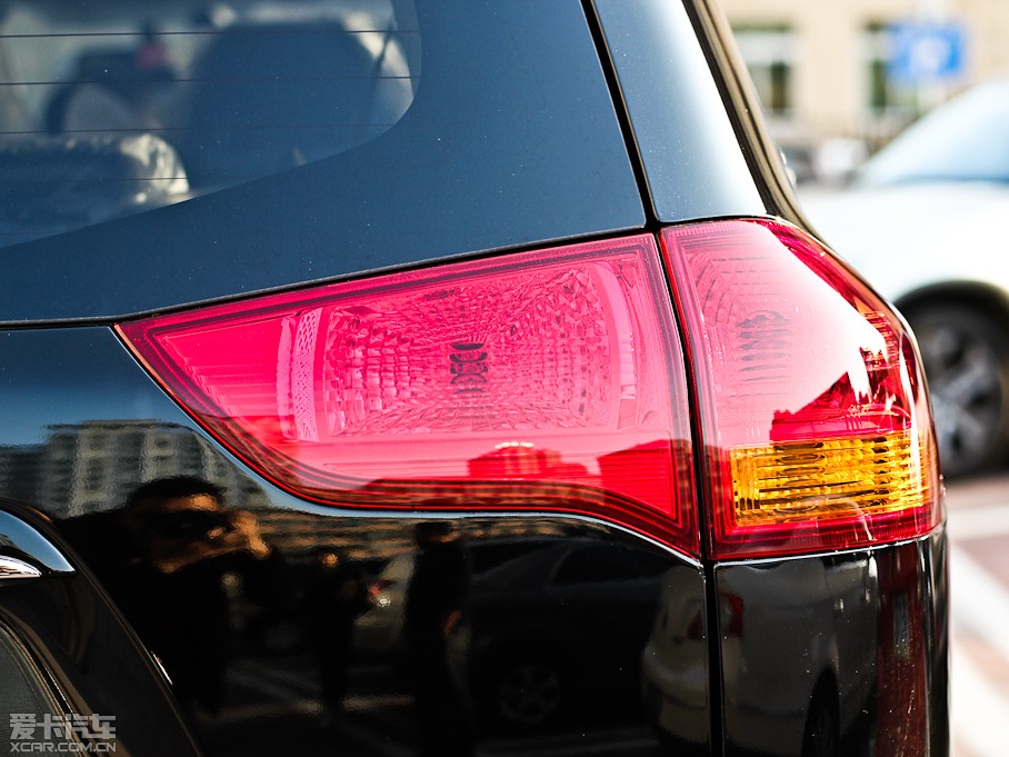 2011_ŕ(M(jn)) 3.0L A(do)