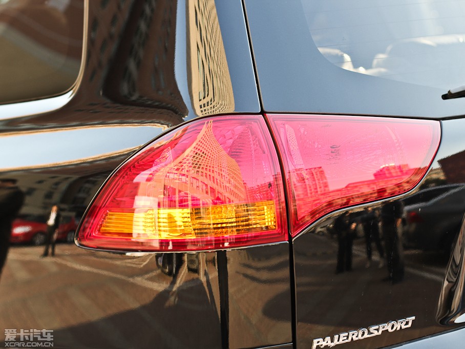 2011_ŕ(M(jn)) 3.0L A(do)