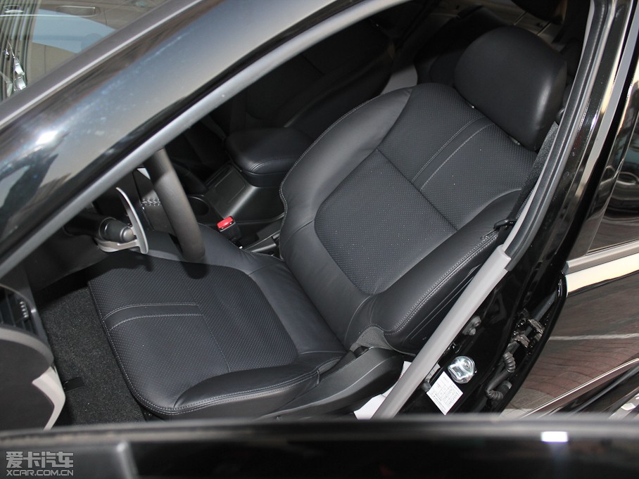 2011_ŕ(M(jn)) 3.0L A(do)