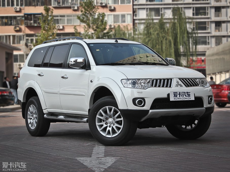 2011_ŕ(M(jn)) 3.0L A(do)