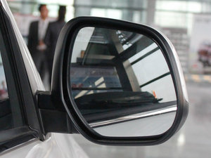 2012款2.0L CVT两驱炫逸导航版 细节外观