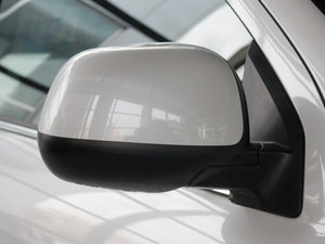 2012款2.0L CVT两驱炫逸导航版 细节外观