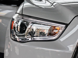 2012款2.0L CVT两驱炫逸导航版 细节外观