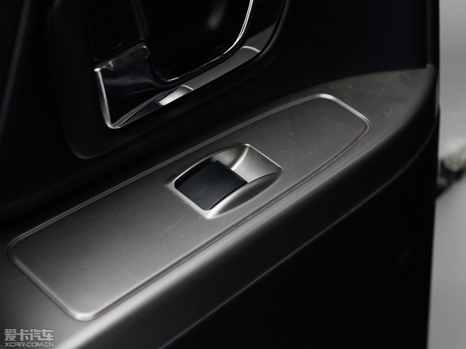 2012_(M(jn)) 3.0L Ԅ(dng)ӢԽ