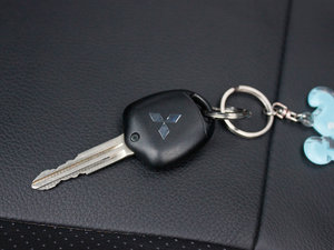 2012款3.0L 自动精英超越版 其它
