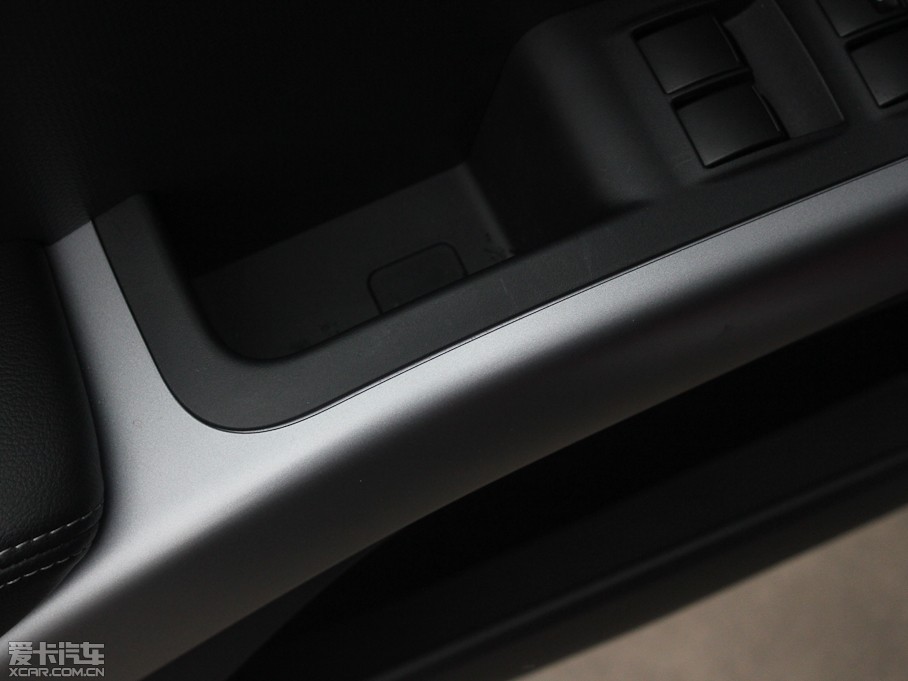 2012W{(ln)£M(jn)ڣ 2.4L CVTr(sh)Ќ(do)