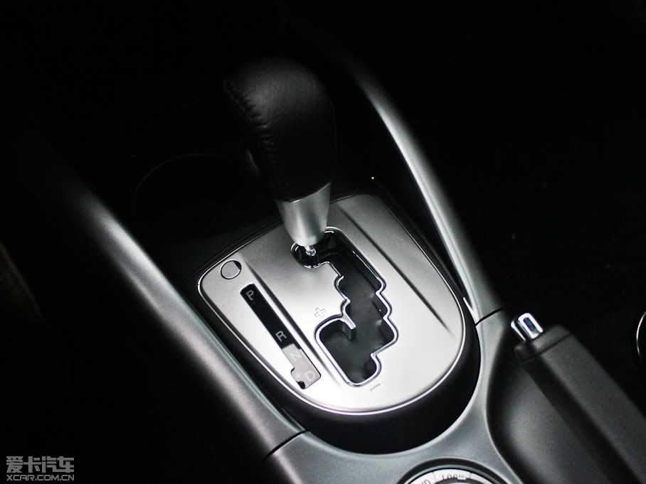 2012W{(ln)£M(jn)ڣ 2.4L CVTr(sh)Ќ(do)