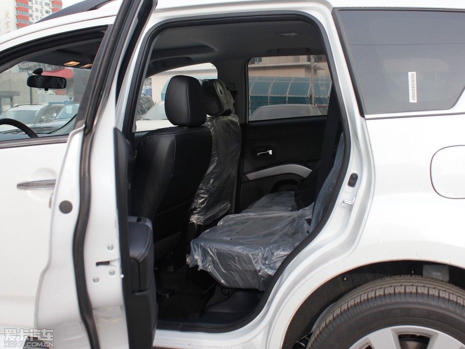 2012W{(ln)£M(jn)ڣ 2.0L CVTЌ(do)