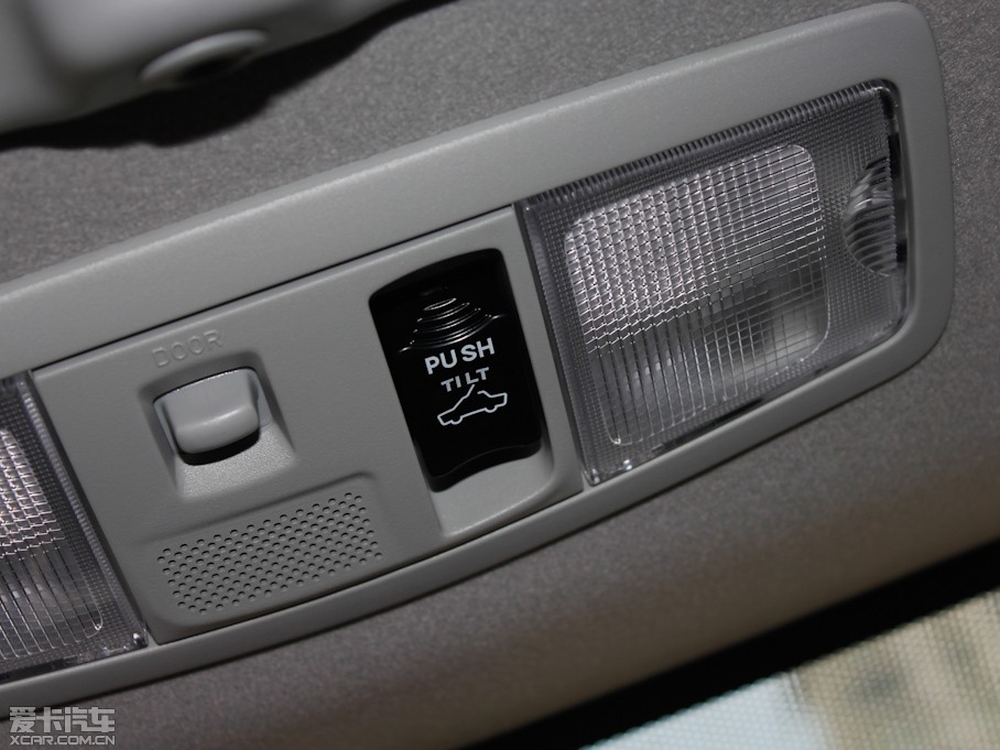 2012W{£Mڣ 2.0L CVTЌ