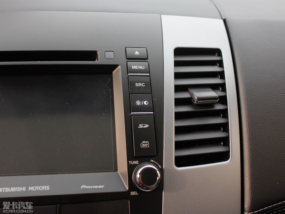 2012W{(ln)£M(jn)ڣ 2.0L CVTЌ(do)