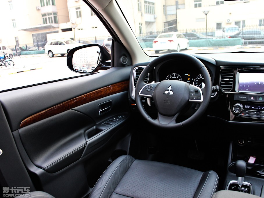 2013W{£Mڣ 2.4L (q)ӢGT 7