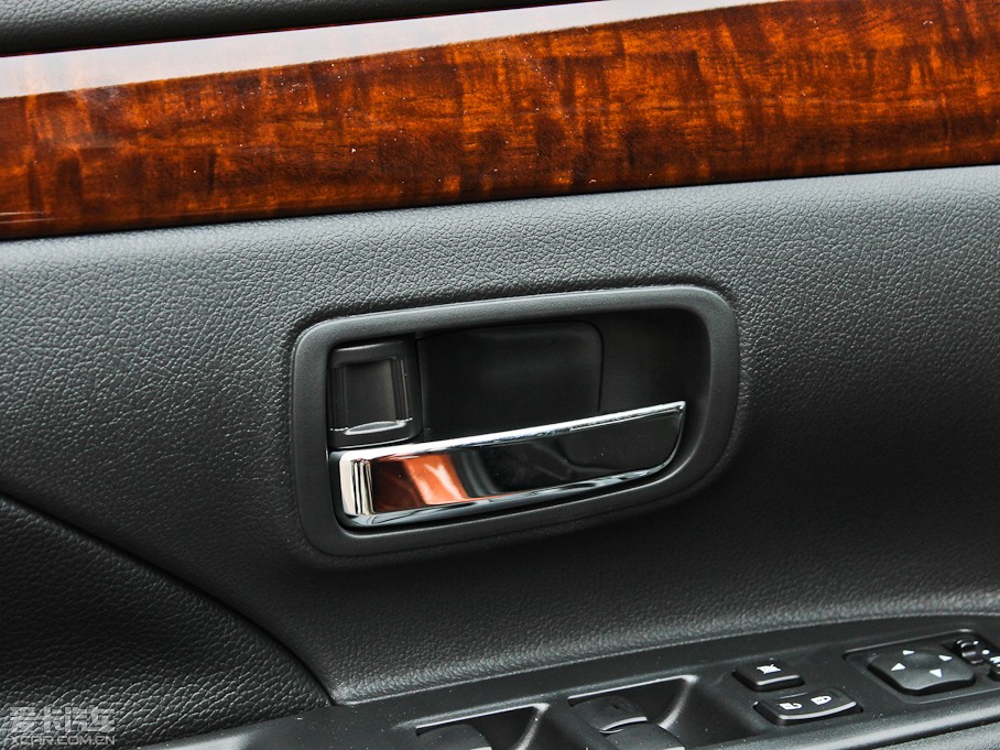 2013W{£Mڣ 2.4L 򌾫ӢGT 7