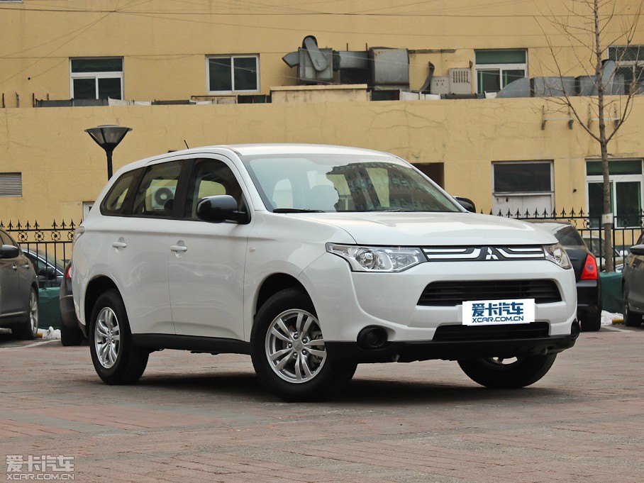 2013W{£Mڣ 2.0L \ӌ 5