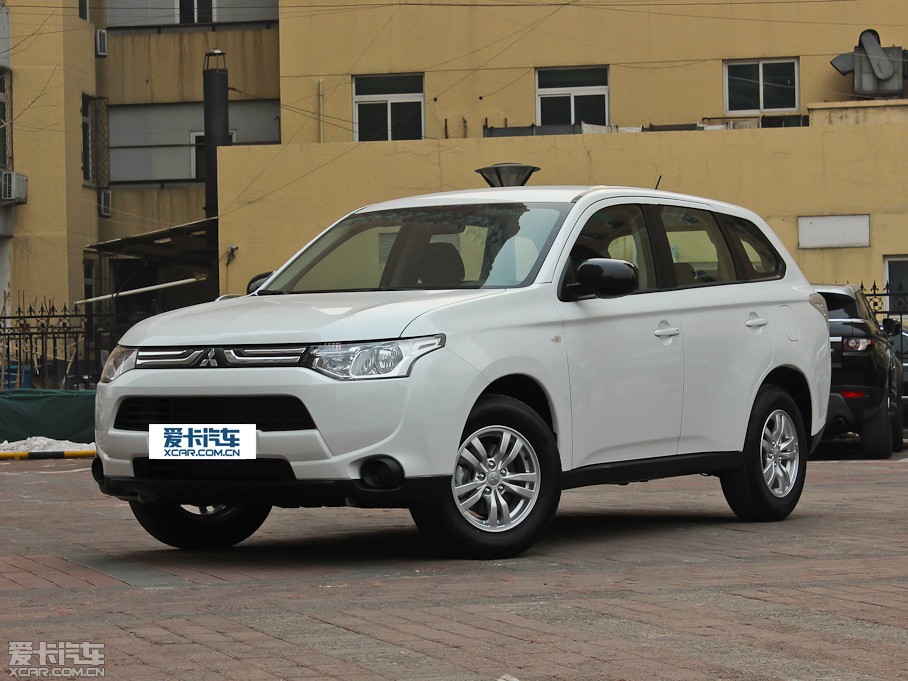 2013W{(ln)£M(jn)ڣ 2.0L (q)\(yn)(dng)(do) 5