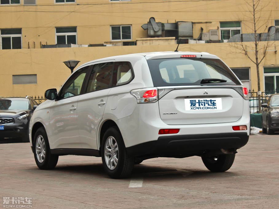 2013W{£Mڣ 2.0L \ӌ 5