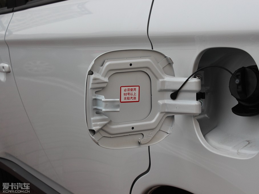 2013W{£Mڣ 2.0L (q)\ӌ 5