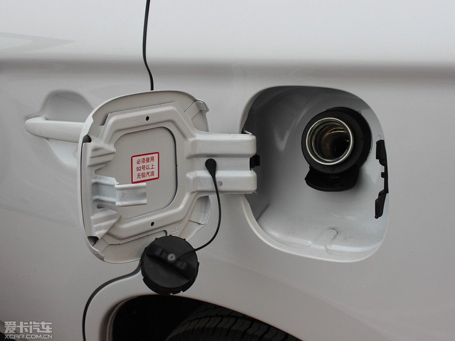 2013W{£Mڣ 2.0L (q)\ӌ(do) 5