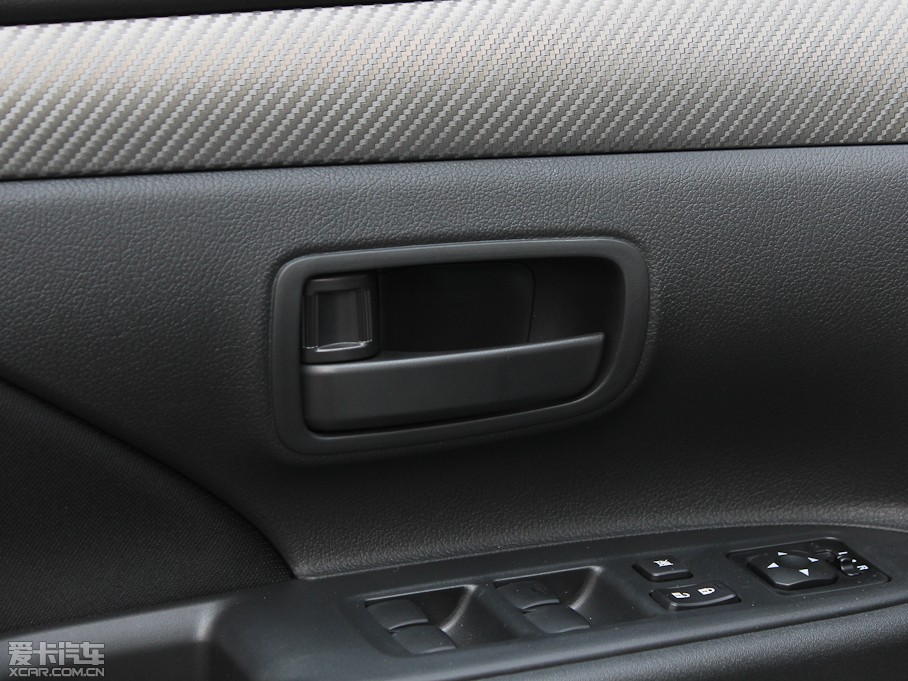 2013W{£Mڣ 2.0L \ӌ 5