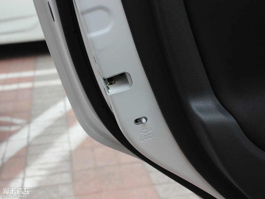 2013W{£Mڣ 2.0L \ӌ 5