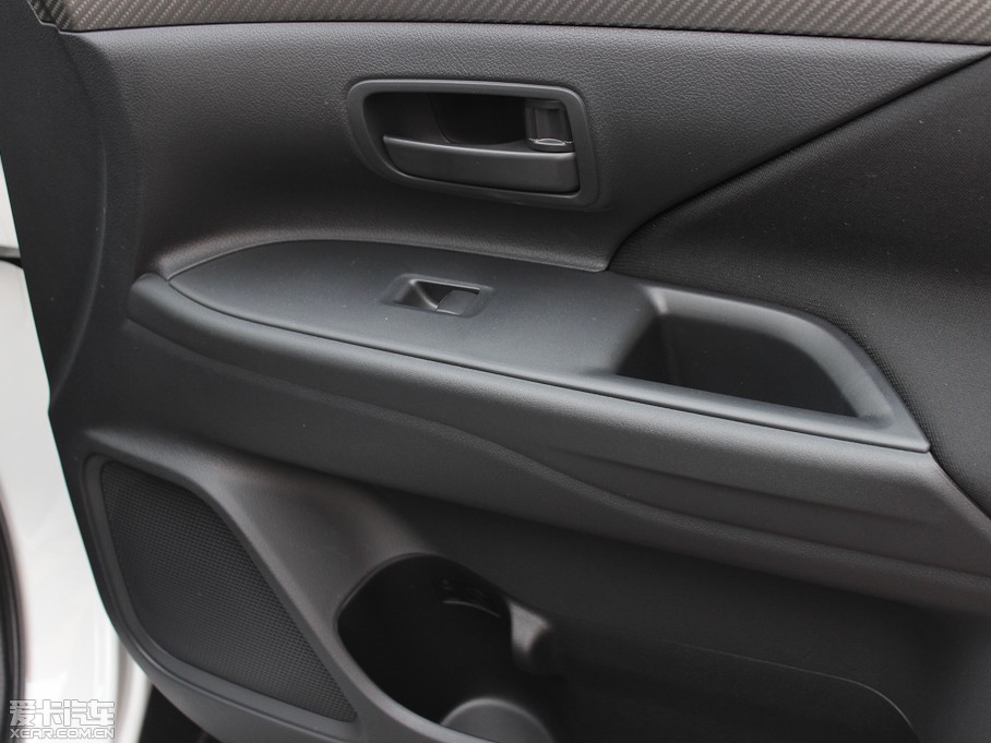 2013W{£Mڣ 2.0L \ӌ 5