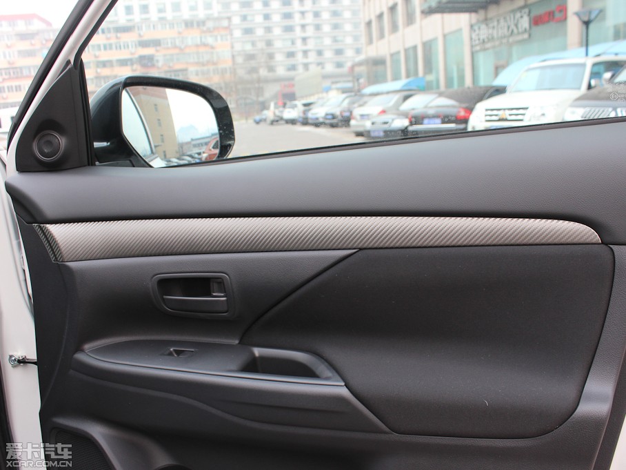 2013W{(ln)£M(jn)ڣ 2.0L (q)\(yn)ӌ(do) 5