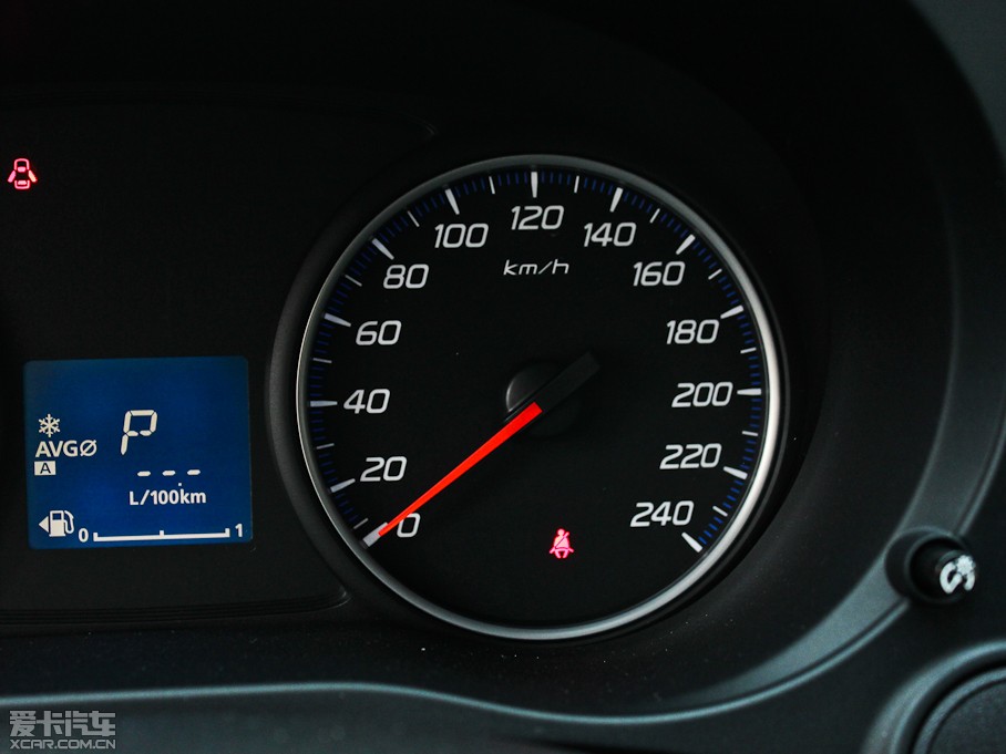 2013W{£Mڣ 2.0L \ӌ 5