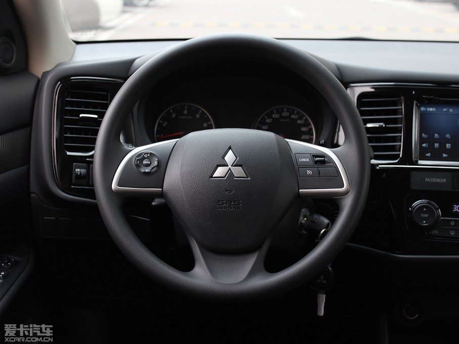 2013W{£Mڣ 2.0L \ӌ 5