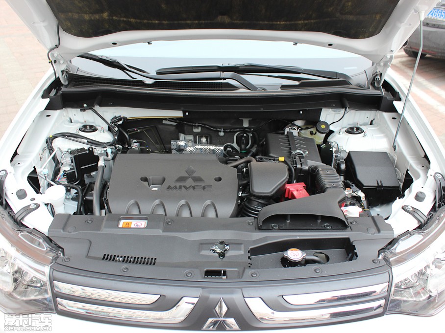 2013W{£Mڣ 2.0L \ӌ 5